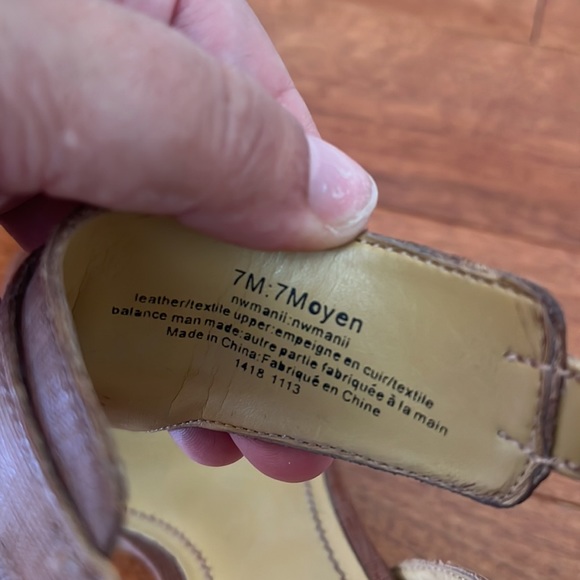 Gently used Nine West leather sandals - Picture 4 of 6